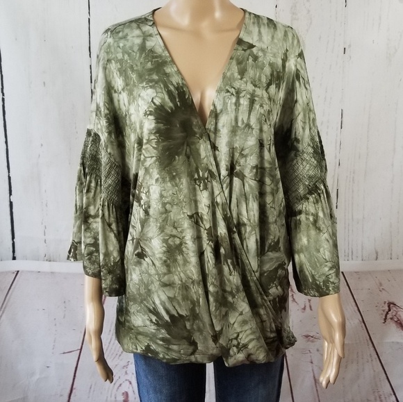 Bell Sleeve Tie-Dye Top Plus Size - Picture 1 of 8